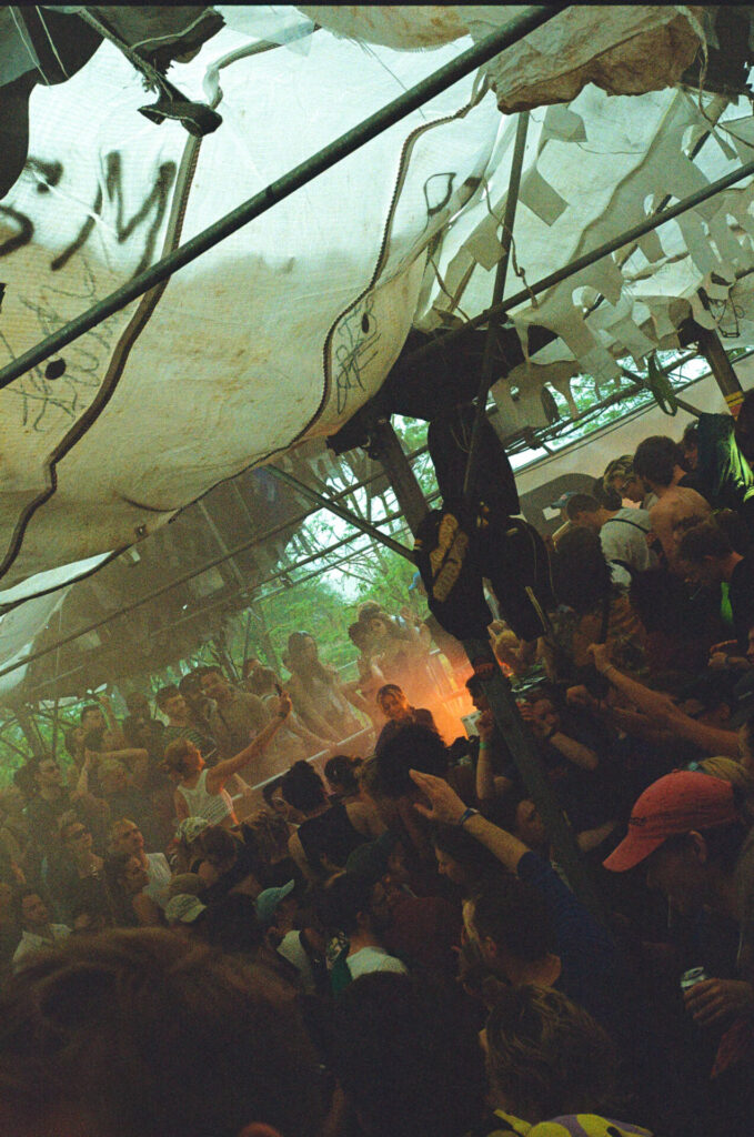Anu playing a DJ set. Photo credit: Kopie van Carmenvollebregt