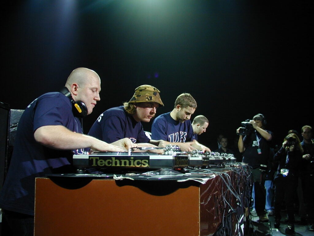 Scratch Perverts competing at the 1999 edition of the DMC World Championships